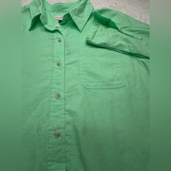 Universal Thread Green Long Sleeve Button Down Crop Shirt - Picture 7 of 9